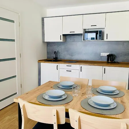 Summer House Jaros Awiec Near Tropicana Park, Cleaning Included Сasa de vacaciones *